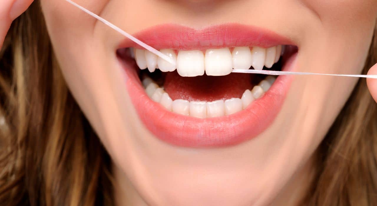 Daily Habits to Keep Your Gums Healthy and Strong